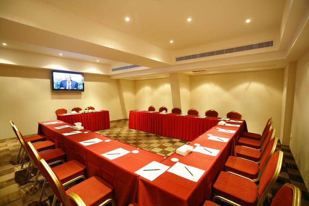Ramada Riyadh Hotel Съоръжения снимка