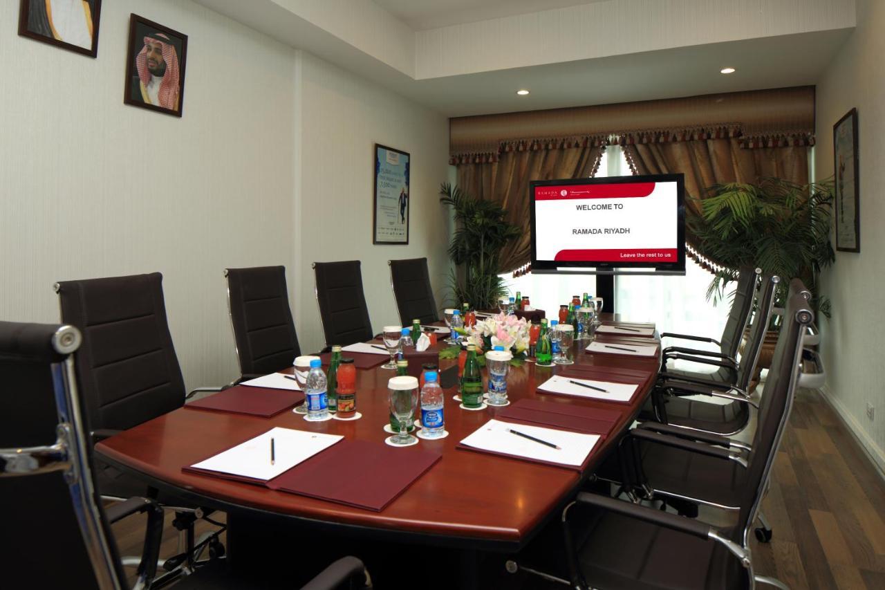 Ramada Riyadh Hotel Екстериор снимка