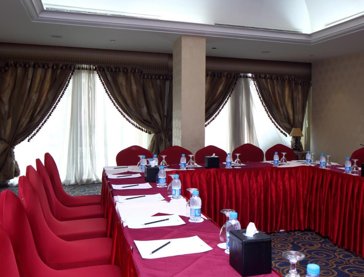 Ramada Riyadh Hotel Екстериор снимка
