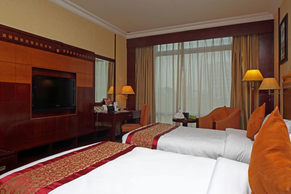 Ramada Riyadh Hotel Екстериор снимка