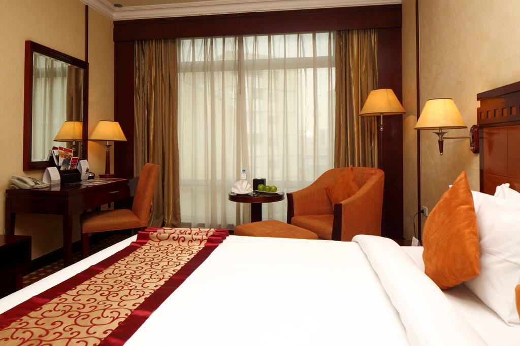 Ramada Riyadh Hotel Екстериор снимка