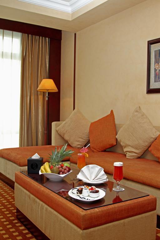 Ramada Riyadh Hotel Екстериор снимка