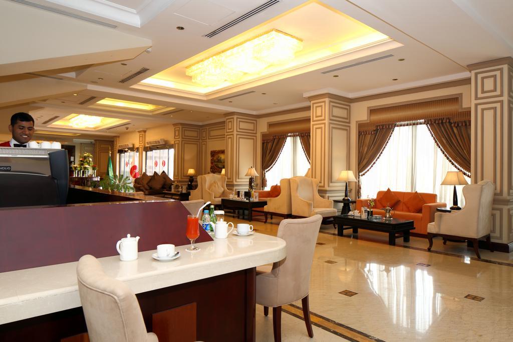 Ramada Riyadh Hotel Екстериор снимка