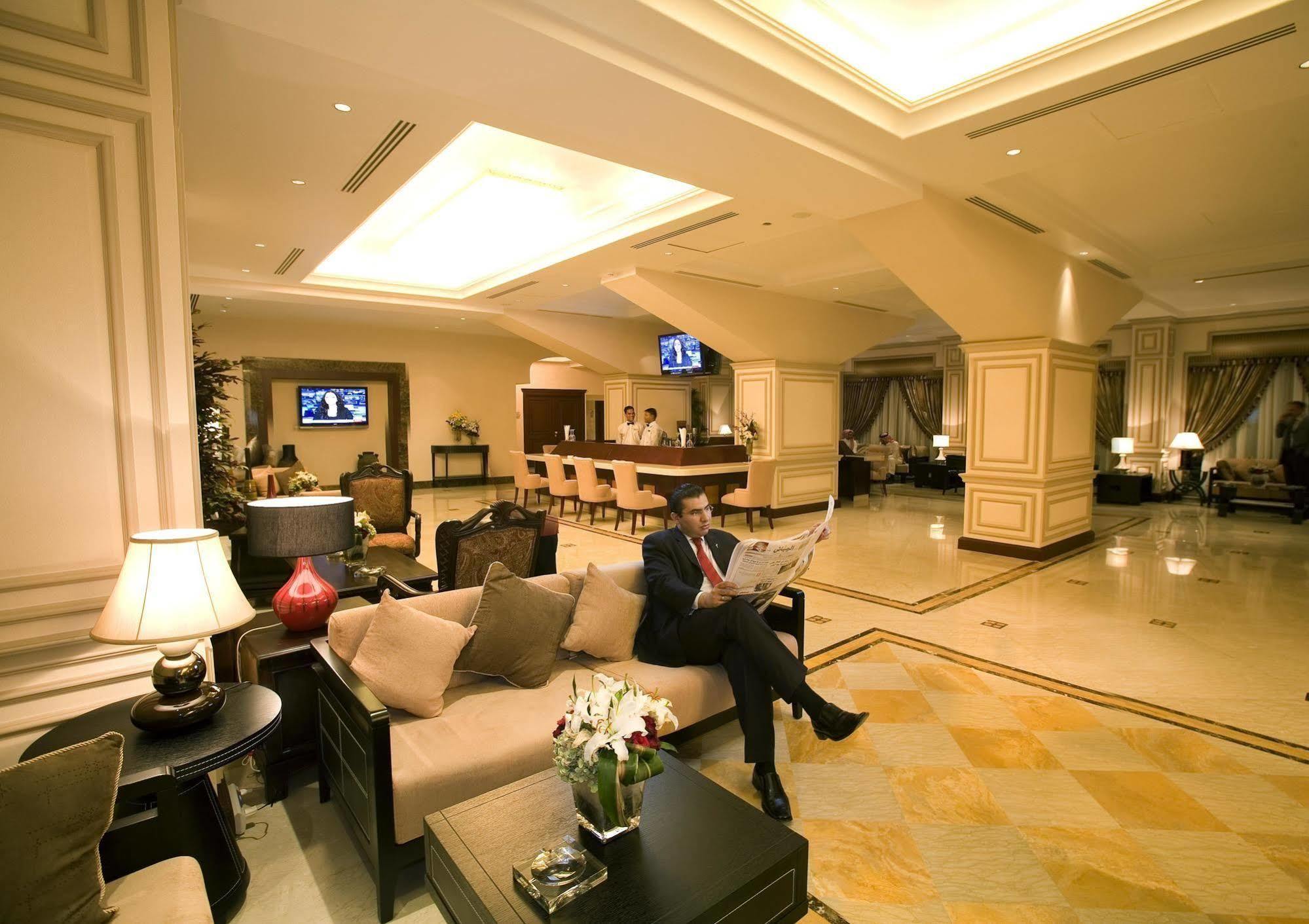 Ramada Riyadh Hotel Интериор снимка